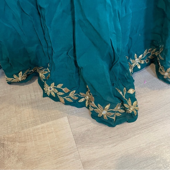 Esha Koul Emerald Anarkali Set Size Small - Picture 14 of 16